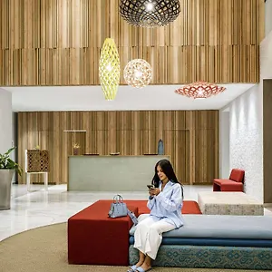 Adagio Center **** Yidda